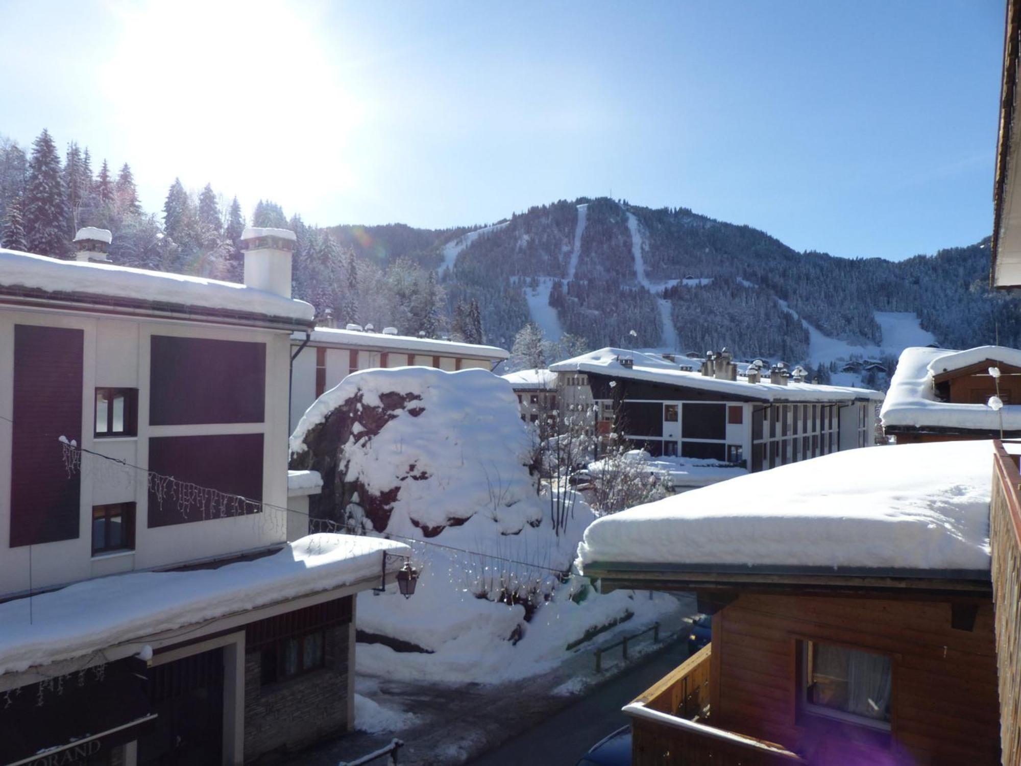 Appartement Cosy, 2 Chambres, Centre Village, Proche Pistes, Parking, Wifi, Balcon, Animaux Sur Demande - Fr-1-437-25 Clusaz Zewnętrze zdjęcie