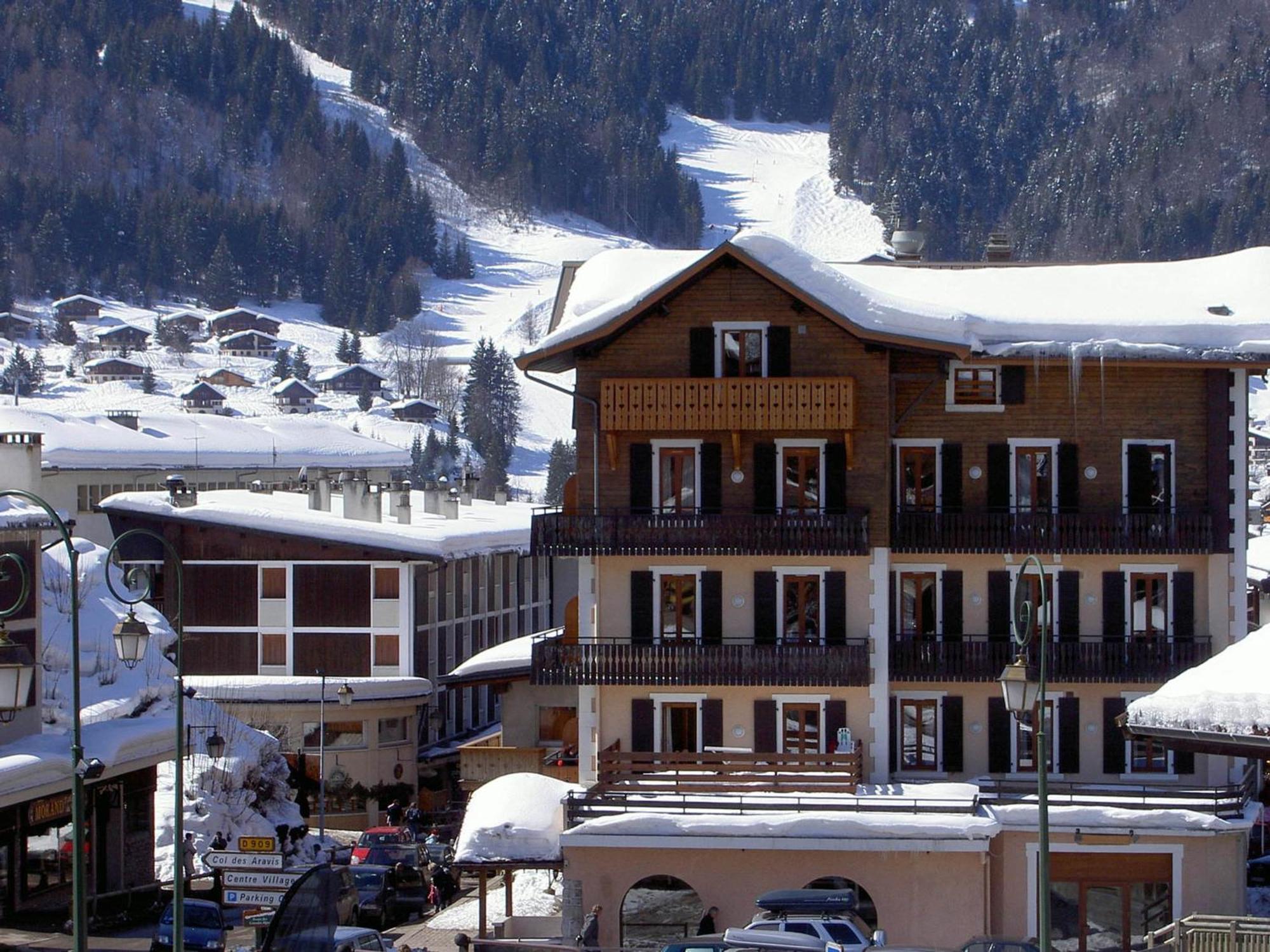 Appartement Cosy, 2 Chambres, Centre Village, Proche Pistes, Parking, Wifi, Balcon, Animaux Sur Demande - Fr-1-437-25 Clusaz Zewnętrze zdjęcie